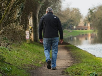 Japans wandelen is dé fitnesstrend die niks kost